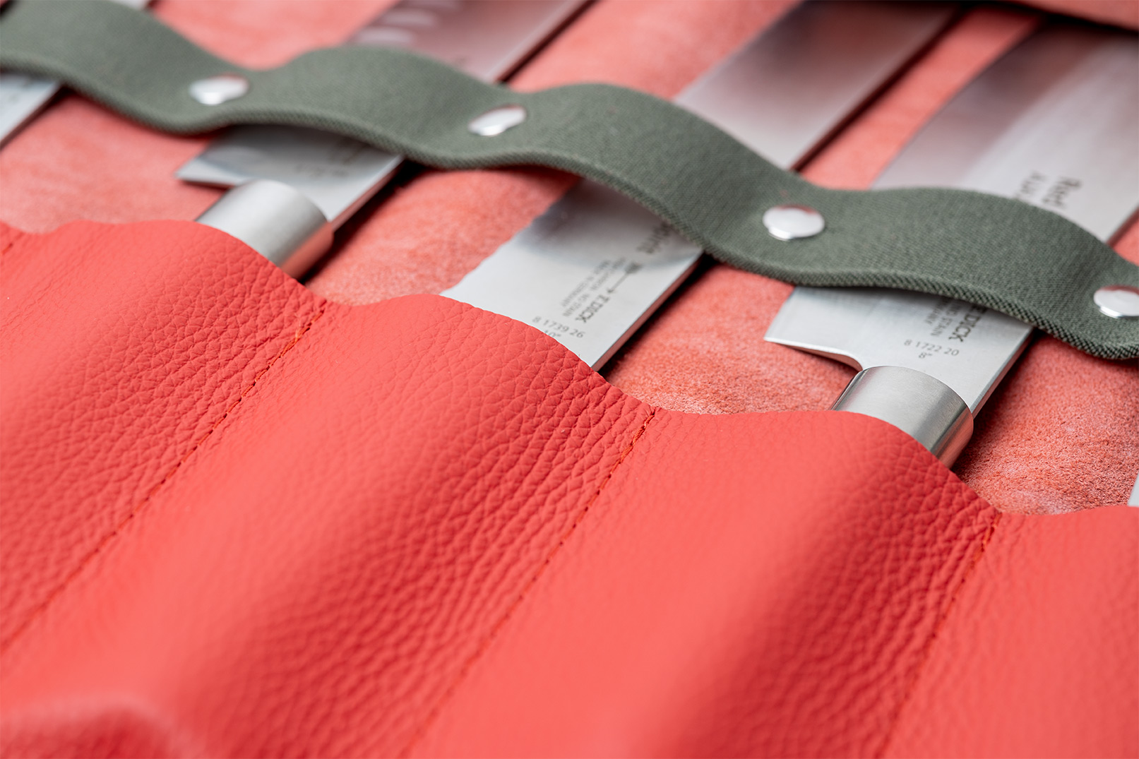 Messertasche mit Klettverschluss | Nappaleder | rot